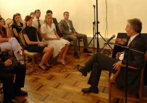Тоні Блер в рамках саміту YES зустрівся з двадцятьма українськими студентами