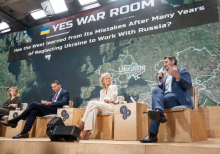 Чи зробив Захід висновки зі своїх помилок після багатьох років   ігнорування України на користь співпраці з Росією? - YES WAR ROOM