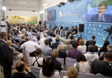 Second day of the 8th Yalta Annual Meeting of YES