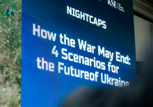 Чим може закінчитися війна: 4 сценарії майбутнього України | Найткеп | YES WAR ROOM