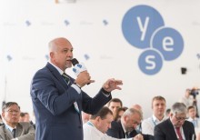 Перший день роботи 15-ї Щорічної Зустрічі YES, сесії 5 - 7