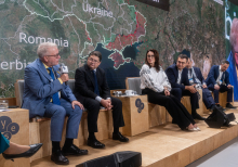 Робочий сніданок: Відновлення України: плани відбудови, інституції та механізми - YES WAR ROOM