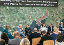 Робочий сніданок: Відновлення України: плани відбудови, інституції та механізми - YES WAR ROOM