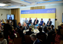 «Що потрібно Україні зараз» – YES Dinner Discussion напередодні URC у Ґданську
