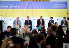 «Що потрібно Україні зараз» – YES Dinner Discussion напередодні URC у Ґданську