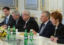 Yalta European Strategy Board members meet with President of Ukraine and members of Government